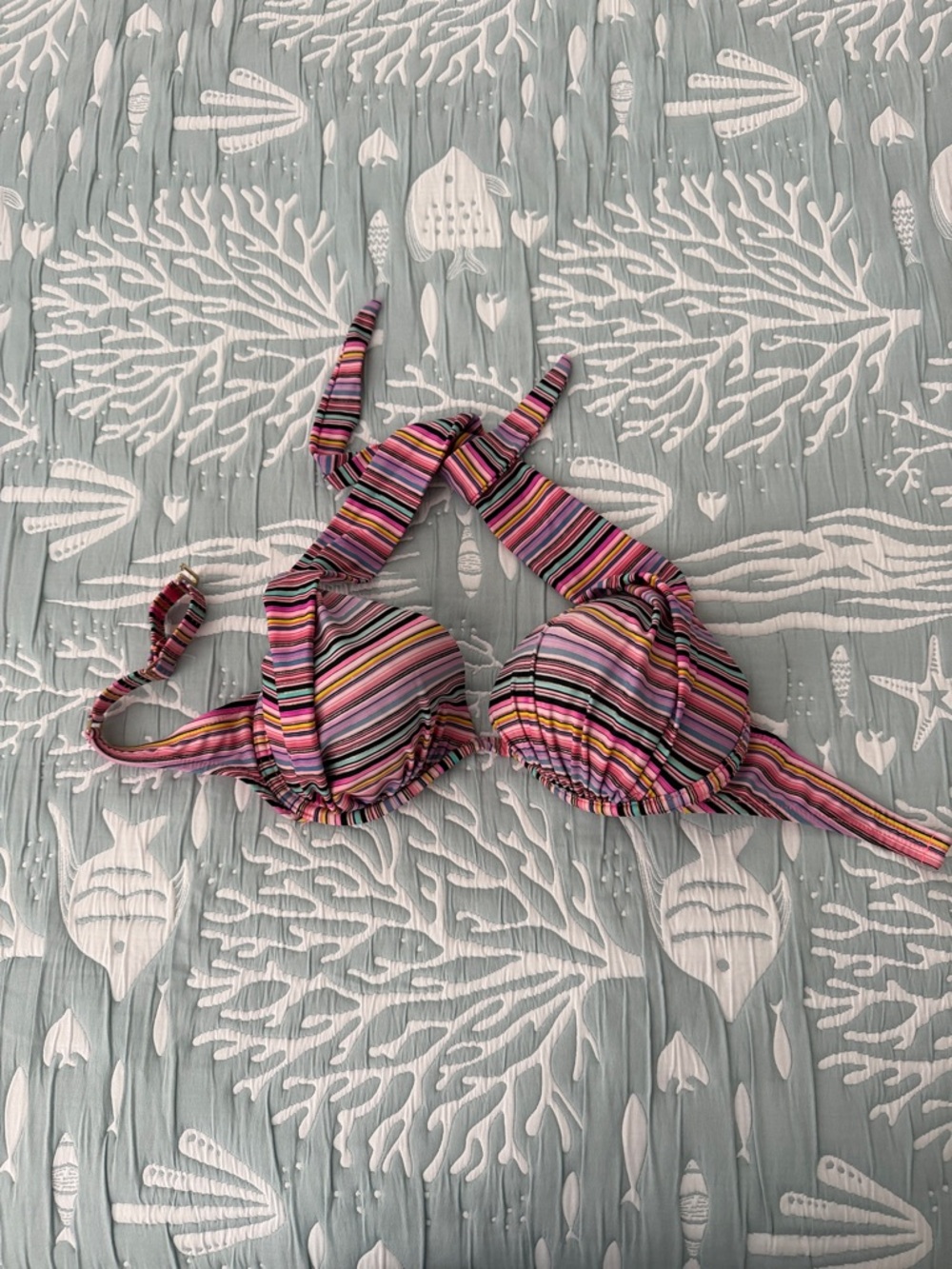 VENUS STRIPED MULTI COLOR SIZE C BATHING SUIT TOP